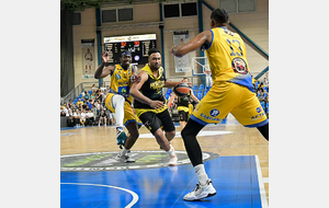 𝗡𝗠𝟮 : Stade Montois Basket Masculin vs A.S. Niort Basket - Live