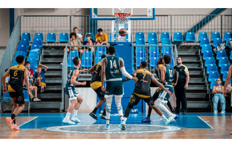 NM2 : Rezé Basket domine son sujet à Mont-de-Marsan